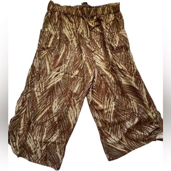 Democracy Women's BOHO Brown Hight Rise Palm Print Wide Leg Cropped Pants Size 4 - Picture 5 of 12
